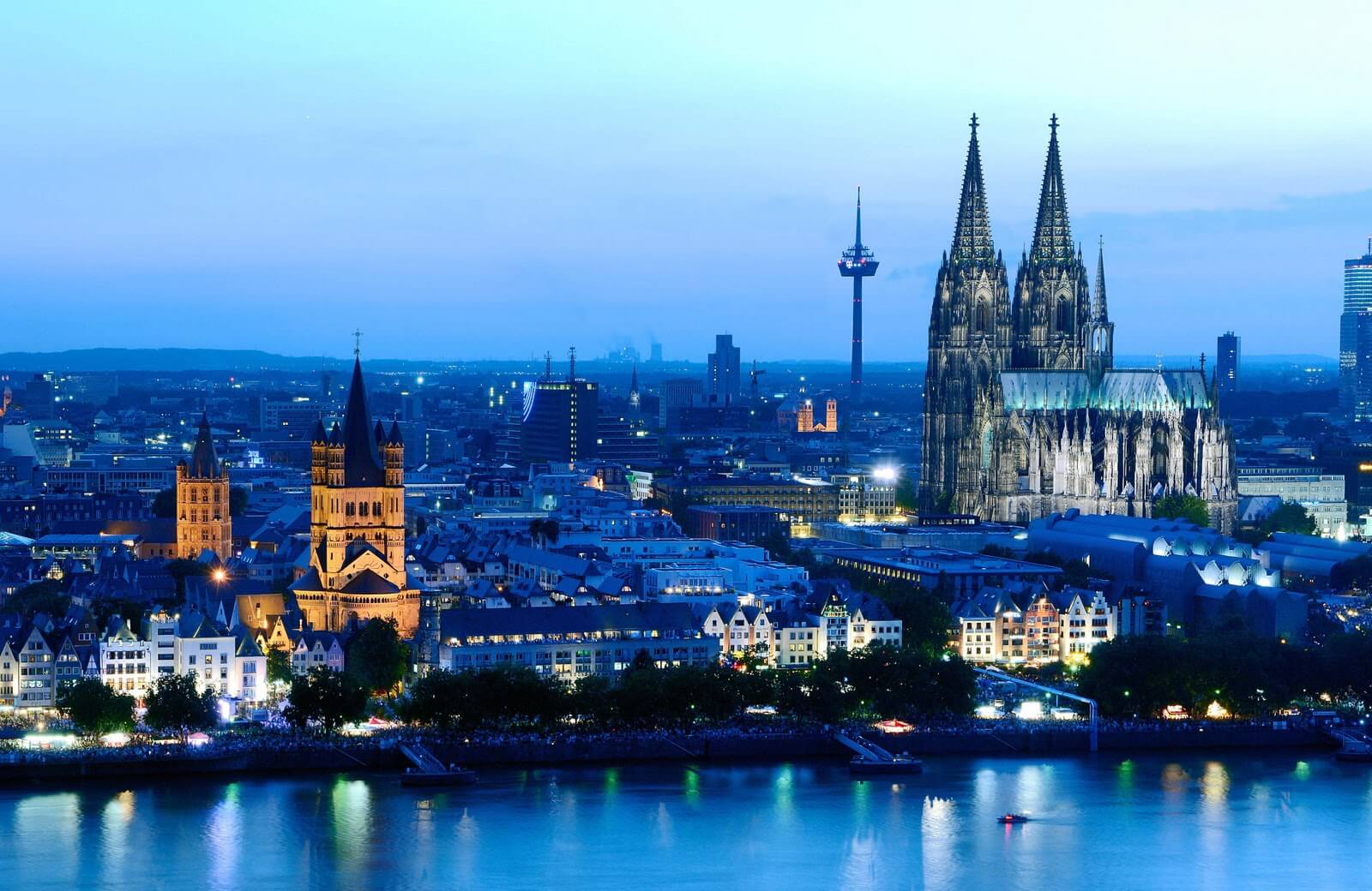 Cheap flights from Thessaloniki to Cologne