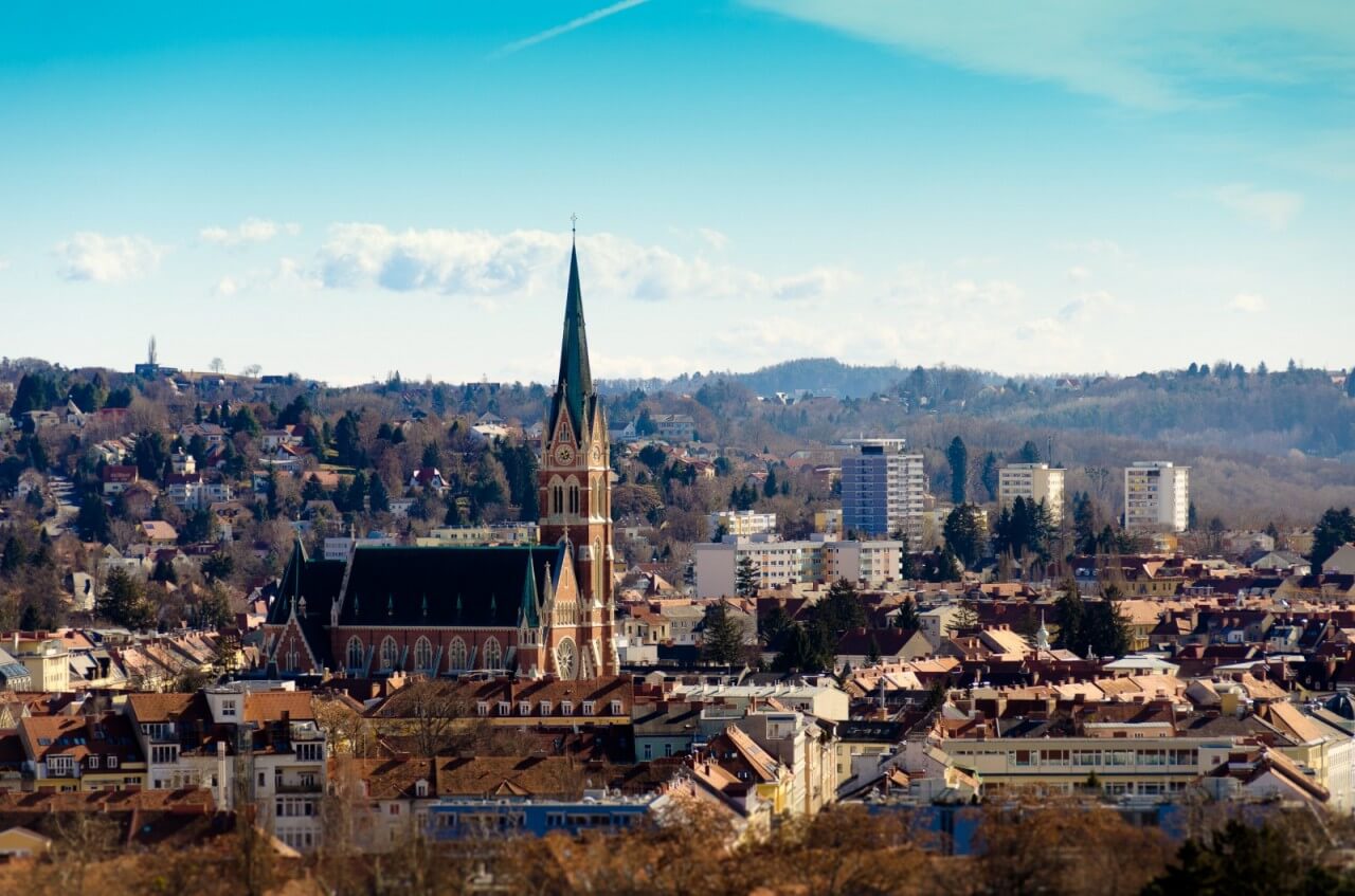 Cheap flights to Graz