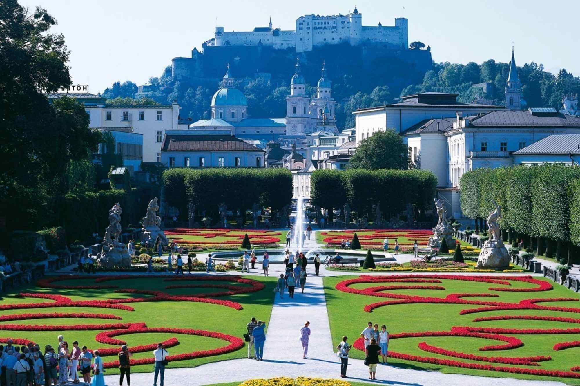 Cheap flights to Salzburg