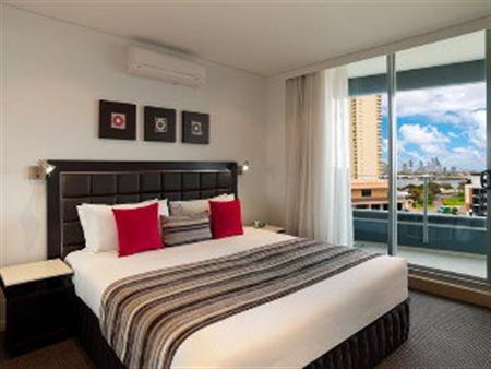 Meriton Serviced Apartments