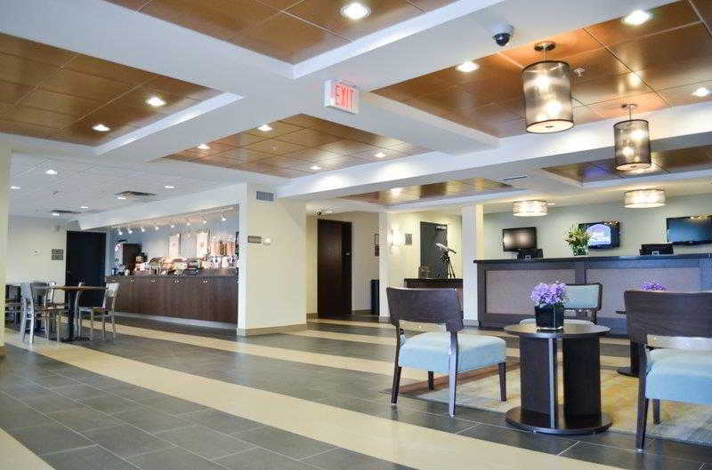 Best Western Thompson Hotel & Suites