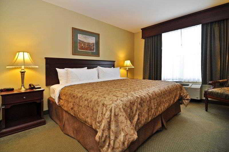 Best Western Plus Grand-Sault Hotel & Suites