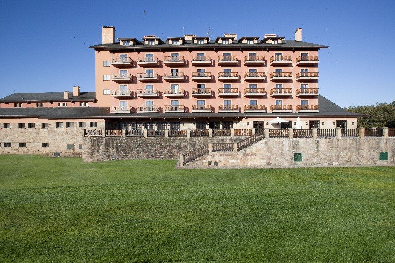 Parador De Cervera