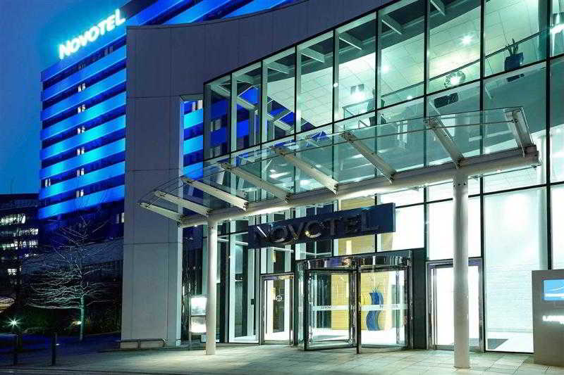 Novotel London West