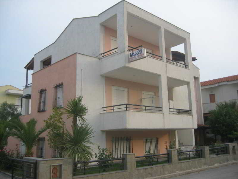 Molos Apartments