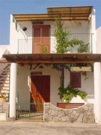 Euroka Cottages