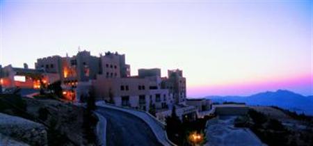 Moevenpick Nabatean Castle