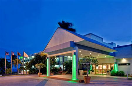 Holiday Inn & Tropical Casino