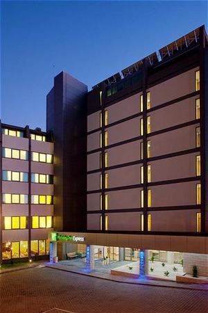 Holiday Inn Express Lisbon Airport