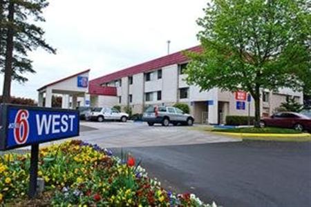 Motel 6 West