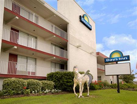 Days Inn And Suites Mariner