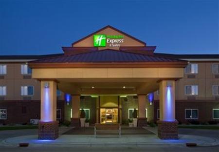 Holiday Inn Express Hotel & Suites