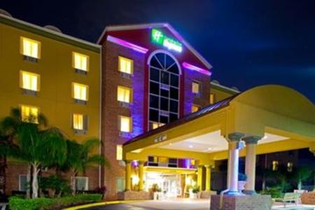 Holiday Inn Express & Suites