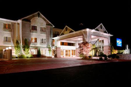 Holiday Inn Express & Suites Port Clinton-Catawba Island