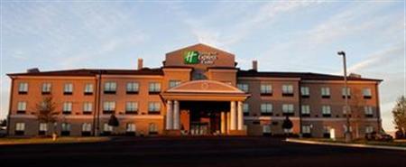 Holiday Inn Express & Suites Prattville South