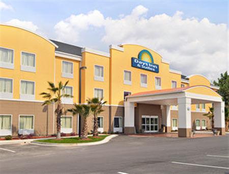 Days Inn And Suites Savannah North I-95