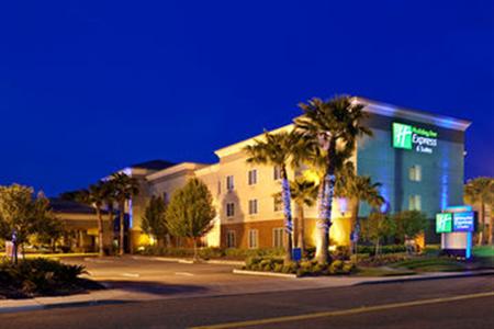 Holiday Inn Express & Suites