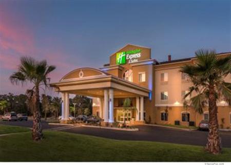 Holiday Inn Express & Suites Red Bluff-South Redding Area