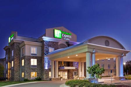 Holiday Inn Express & Suites East Wichita I-35 Andover