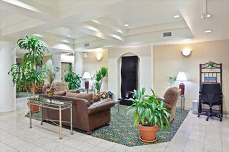 Holiday Inn Express & Suites