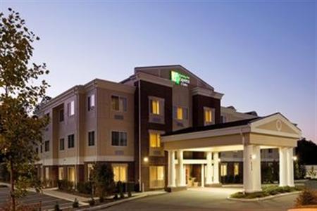 Holiday Inn Express & Suites Southern Pines-Pinehurst Area