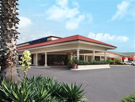 Days Inn And Suites