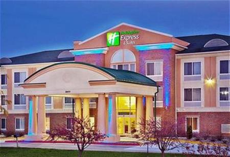 Holiday Inn Express Hotel & Suites