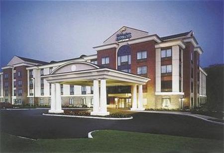 Holiday Inn Express Suites