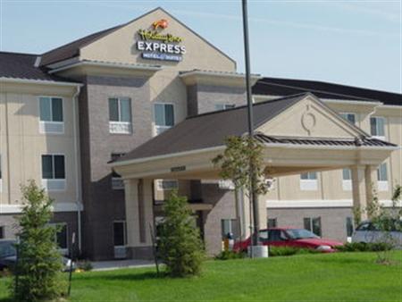 Holiday Inn Express & Suites Ankeny-Des Moines