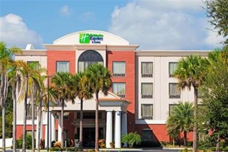 Holiday Inn Express Suites