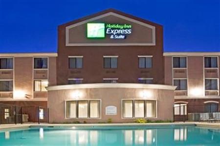 Holiday Inn Express Suites