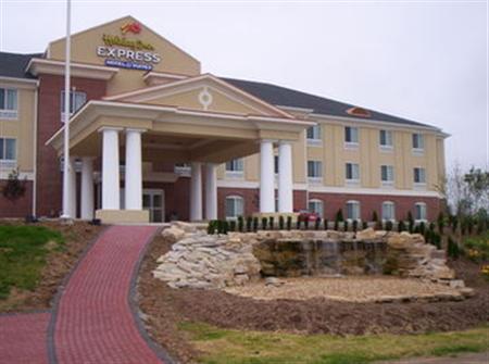 Holiday Inn Express Suites