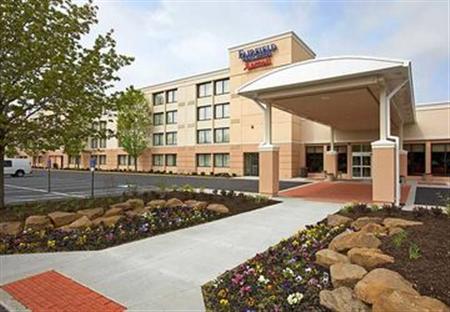 Fairfield Inn & Suites Cleveland Beachwood