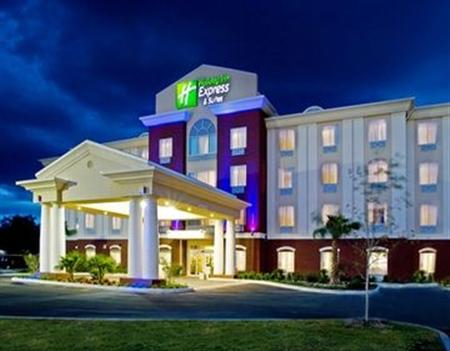 Holiday Inn Express Suites