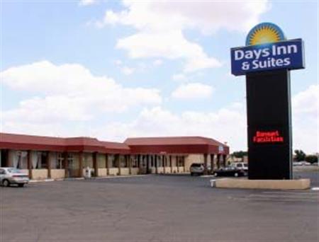 Days Inn And Suites