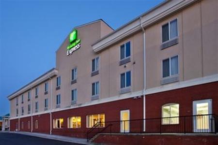 Holiday Inn Express & Suites