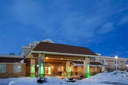 Holiday Inn & Suites