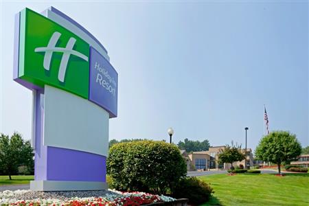 Holiday Inn Resort Turf