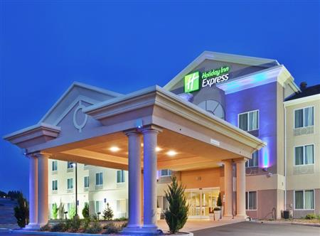 Holiday Inn Express Shasta Area