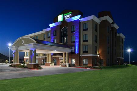 Holiday Inn Express & Suites