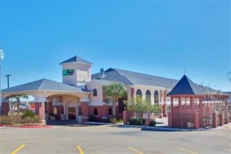 Holiday Inn Express & Suites