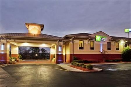 Holiday Inn Express & Suites