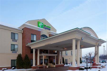 Holiday Inn Express Lordstown Warren