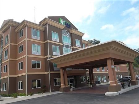 Holiday Inn Express & Suites