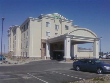 Holiday Inn Express & Suites