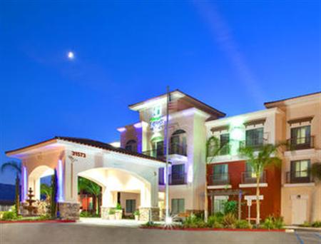 Holiday Inn Express & Suites