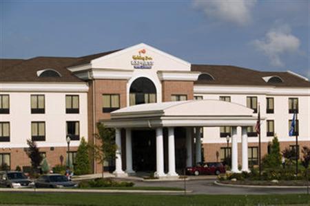 Holiday Inn Express & Suites Kent State University