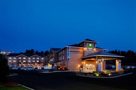 Holiday Inn Express & Suites