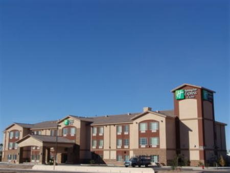 Holiday Inn Express & Suites