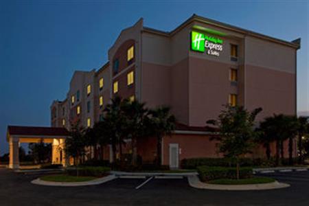 Holiday Inn Express & Suites Sheridan St